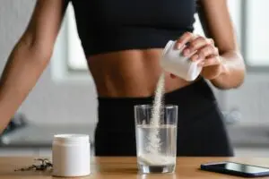 Kolagen do picia w ampułkach, proszku czy płynie – co działa najlepiej?